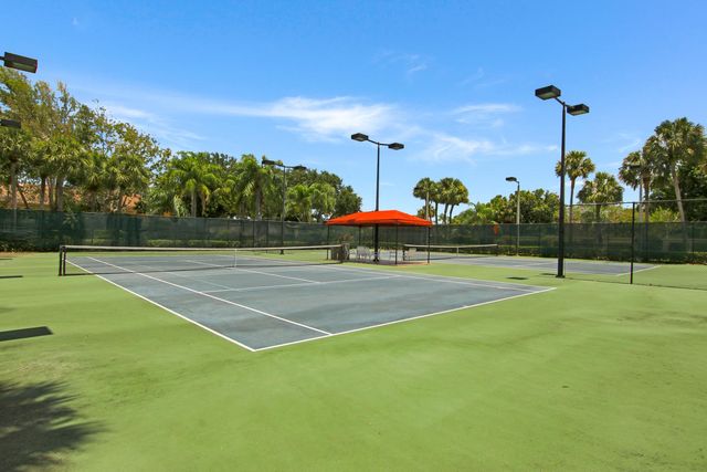 1601 Marina Isle Way 202, Jupiter, FL 33477