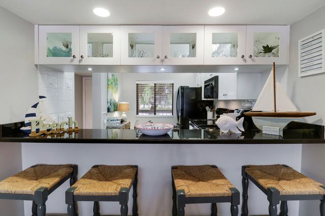 1601 Marina Isle Way 202, Jupiter, FL 33477