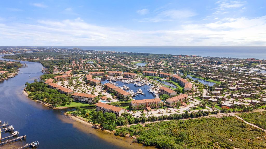 1601 Marina Isle Way 202, Jupiter, FL 33477
