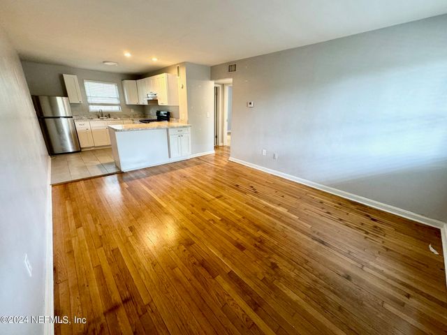 3337 DREW Street 3, Jacksonville, FL 32207