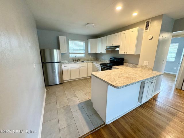 3337 DREW Street 3, Jacksonville, FL 32207