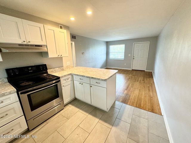 3337 DREW Street 3, Jacksonville, FL 32207