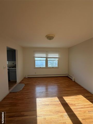 25 Elm Avenue 2, Fairview, NJ 07022