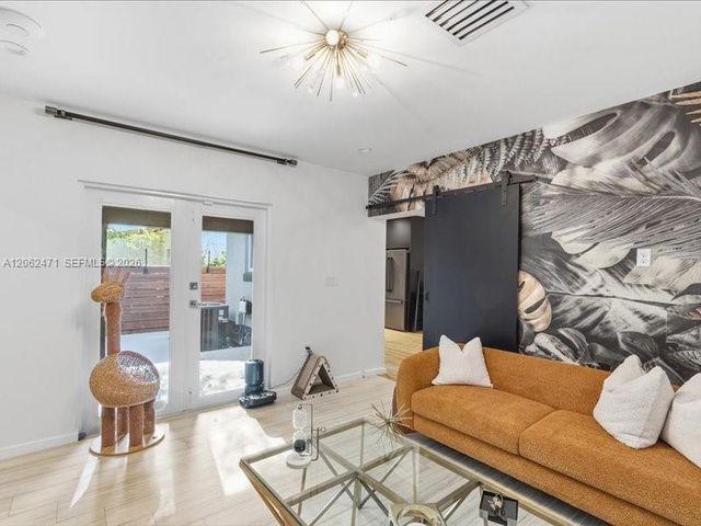4628 SW 10th Street 4628, Miami, FL 33134