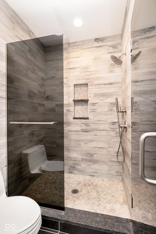 219 E 11th Street, Indianapolis, IN 46202
