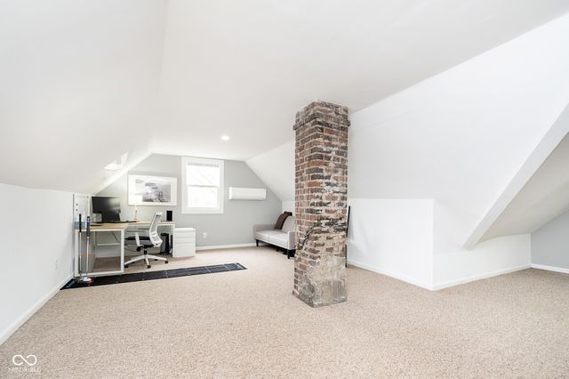 219 E 11th Street, Indianapolis, IN 46202