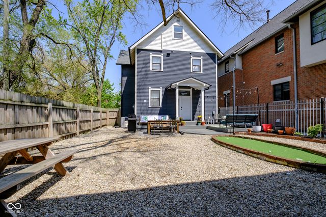 219 E 11th Street, Indianapolis, IN 46202