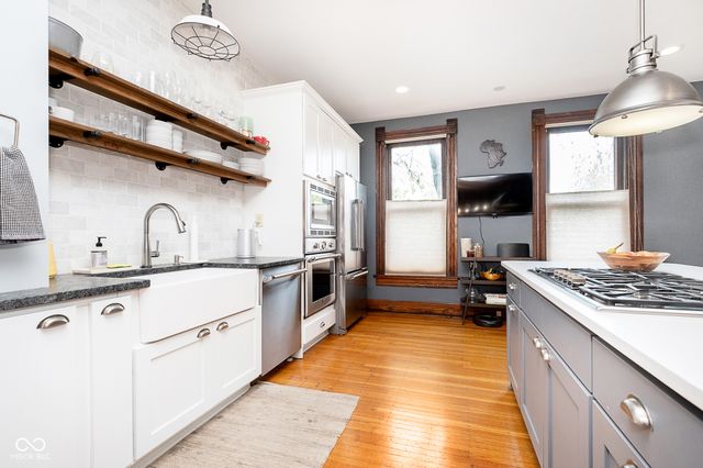 219 E 11th Street, Indianapolis, IN 46202