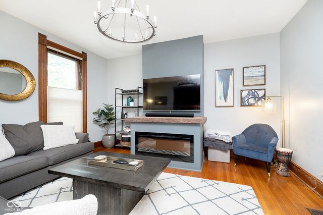 219 E 11th Street, Indianapolis, IN 46202