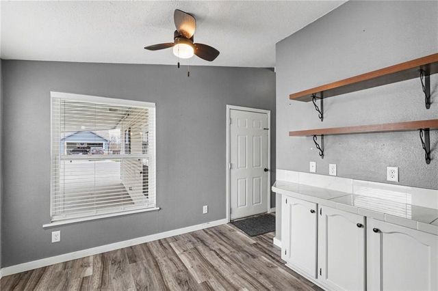 1002 NE White Oaks Lane, Oak Grove, MO 64075