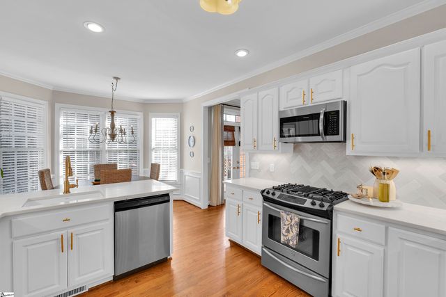 17 Gilder Point Court, Simpsonville, SC 29681