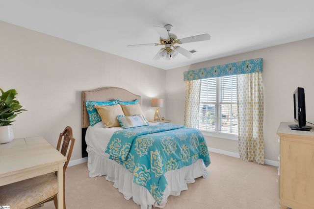 17 Gilder Point Court, Simpsonville, SC 29681