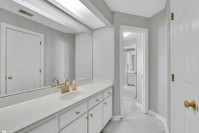 17 Gilder Point Court, Simpsonville, SC 29681