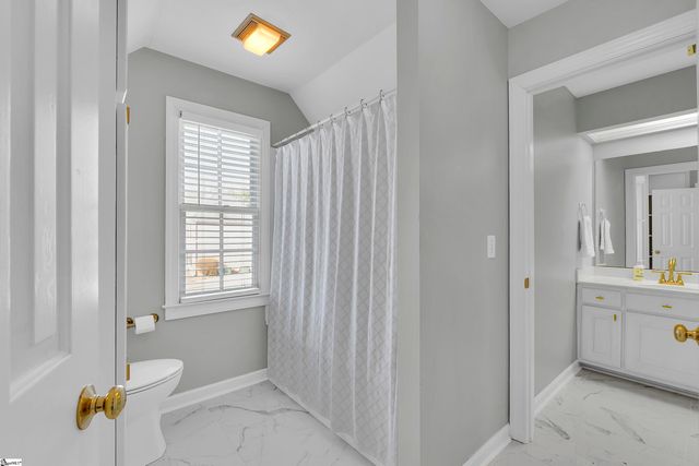 17 Gilder Point Court, Simpsonville, SC 29681