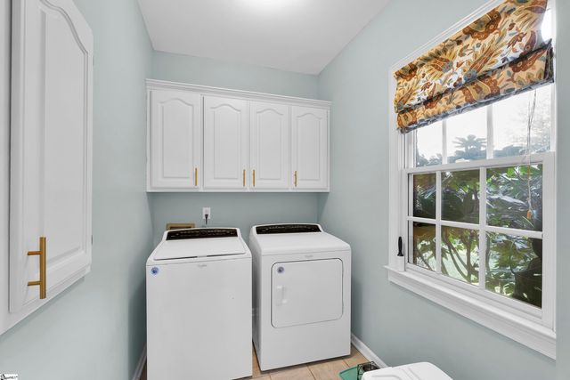 17 Gilder Point Court, Simpsonville, SC 29681