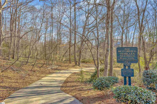 17 Gilder Point Court, Simpsonville, SC 29681