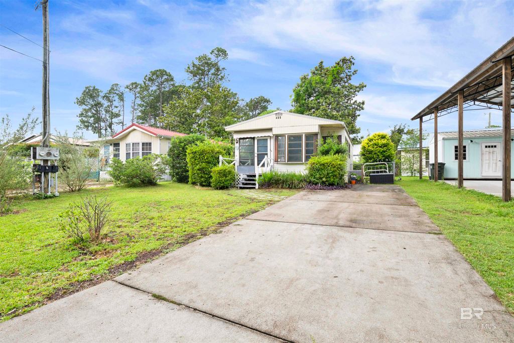 489 Elberta Loop, Lillian, AL 36549