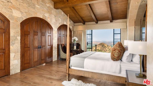 340 N Kanan Dume Road, Malibu, CA 90265