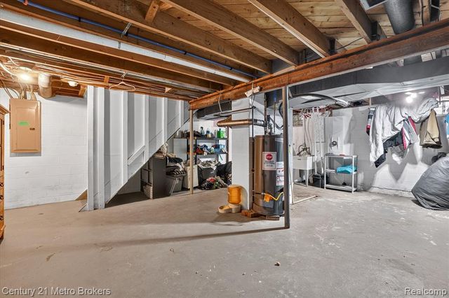 3047 Courtesy Drive, Flint, MI 48506