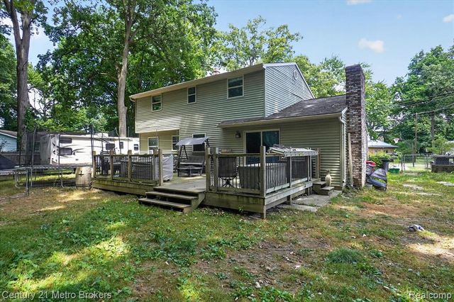 3047 Courtesy Drive, Flint, MI 48506