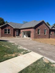 1109 Leawood Drive 1109, Frankfort, KY 40601