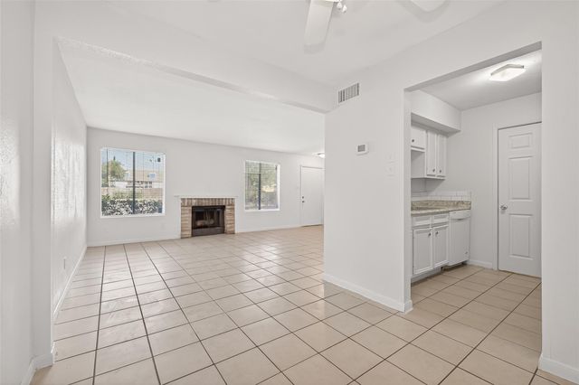 12519 Ashford Meadow Drive B, Houston, TX 77082