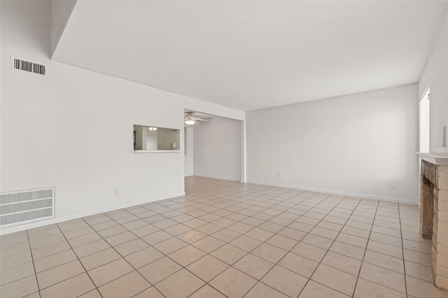 12519 Ashford Meadow Drive B, Houston, TX 77082