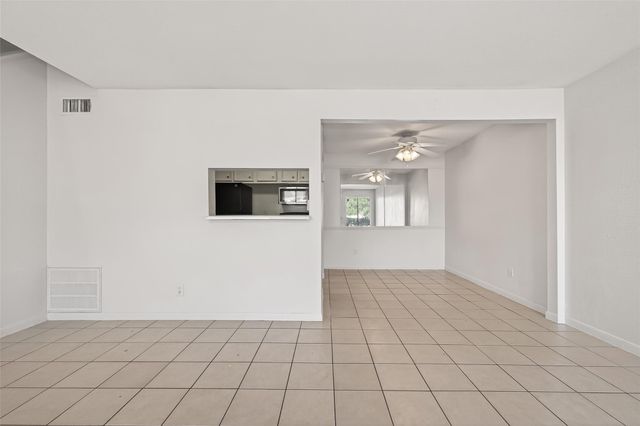 12519 Ashford Meadow Drive B, Houston, TX 77082