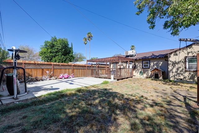2660 23rd Ave, Sacramento, CA 95820