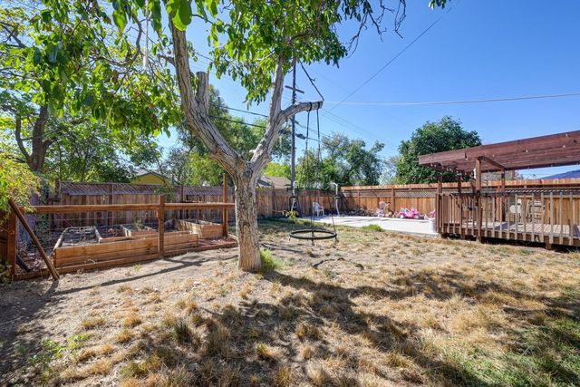 2660 23rd Ave, Sacramento, CA 95820