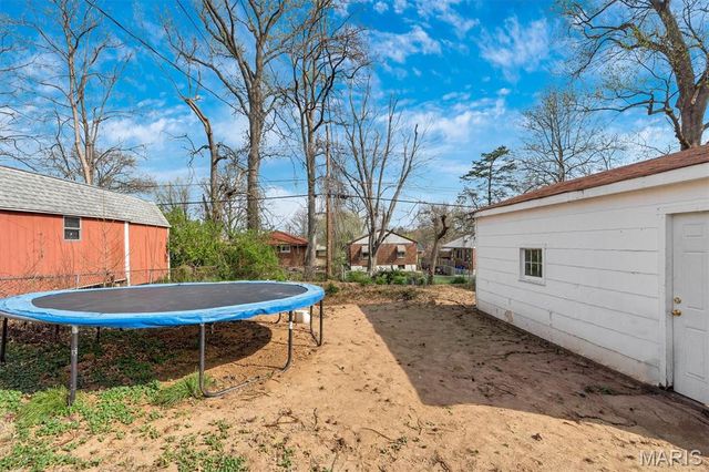 9107 Harold Drive, Berkeley, MO 63134