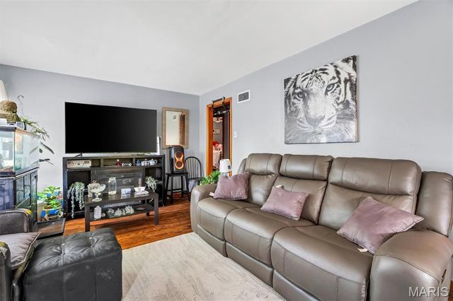 9107 Harold Drive, Berkeley, MO 63134