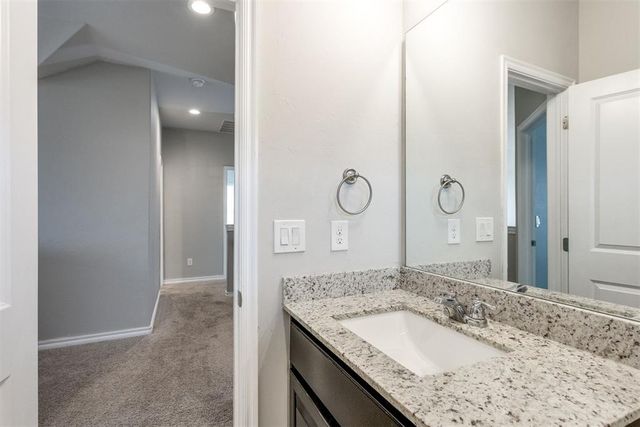 11205 NW 95th Terrace, Yukon, OK 73099
