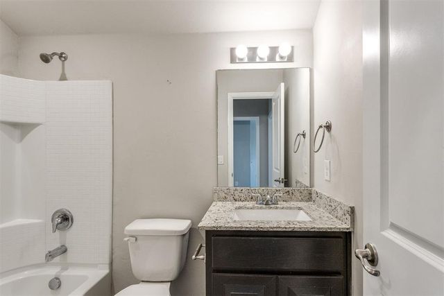 11205 NW 95th Terrace, Yukon, OK 73099