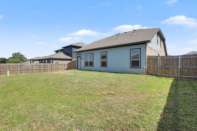 11205 NW 95th Terrace, Yukon, OK 73099