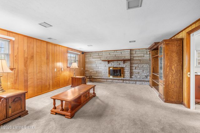 7410 Ridan Way, Louisville, KY 40214