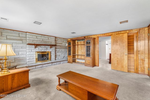 7410 Ridan Way, Louisville, KY 40214