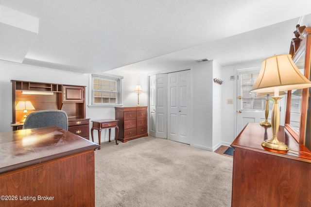 7410 Ridan Way, Louisville, KY 40214