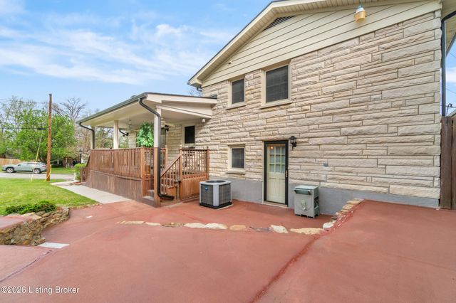 7410 Ridan Way, Louisville, KY 40214