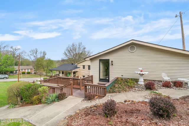 7410 Ridan Way, Louisville, KY 40214