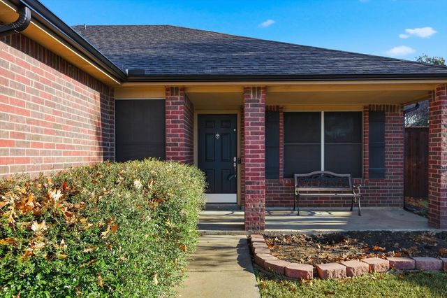 4148 Gardner Drive, The Colony, TX 75056