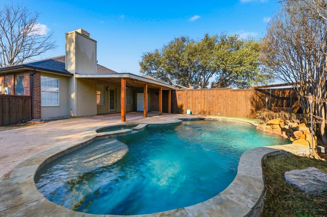 4148 Gardner Drive, The Colony, TX 75056