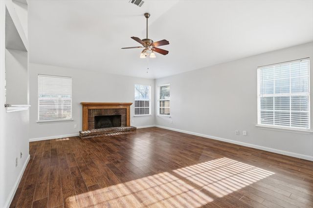 4148 Gardner Drive, The Colony, TX 75056