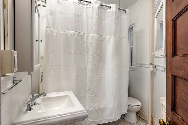 10 Dana St 309, Cambridge, MA 02138