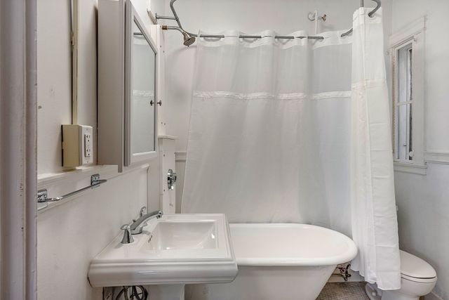 10 Dana St 309, Cambridge, MA 02138