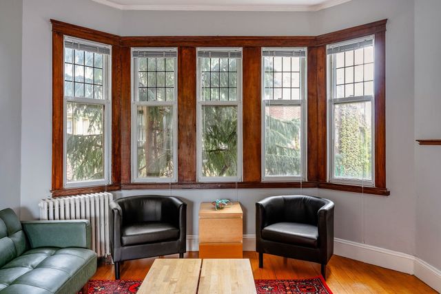 10 Dana St 309, Cambridge, MA 02138