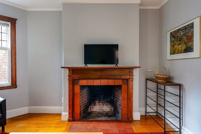 10 Dana St 309, Cambridge, MA 02138