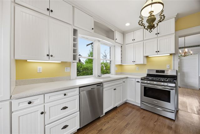 545 Knollwood Drive SE, Cedar Rapids, IA 52403