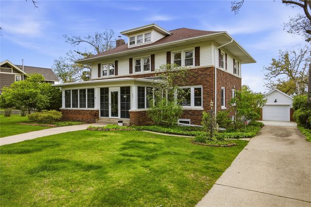 545 Knollwood Drive SE, Cedar Rapids, IA 52403