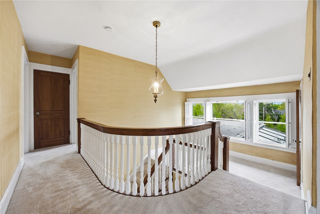 545 Knollwood Drive SE, Cedar Rapids, IA 52403